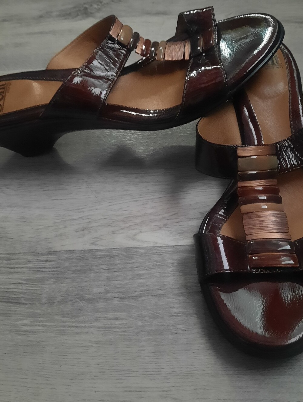 Softt Brown Patent Leather Sandals with Decorative Accents